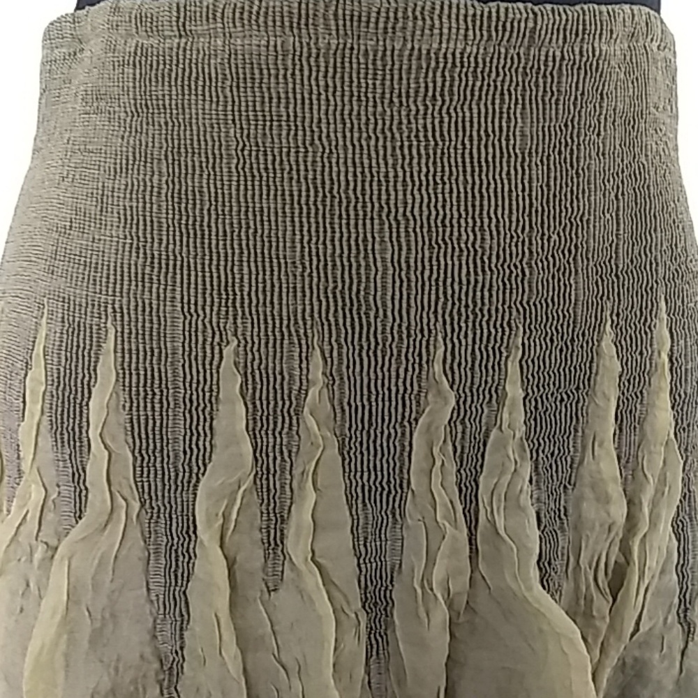 Skirt - Picture 2 of 3